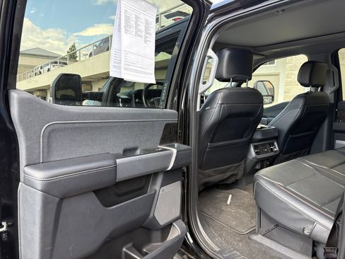 Used 2024 Ford F250 Lariat w/ Lariat Ultimate Package AWD/4WD image 27
