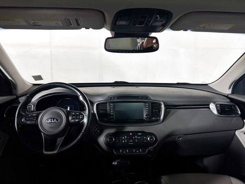 Used 2018 Kia Sorento SX image 13