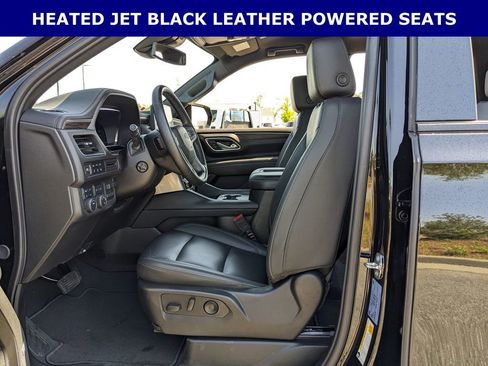 Used 2024 Chevrolet Tahoe Z71 w/ Luxury Package AWD/4WD image 4