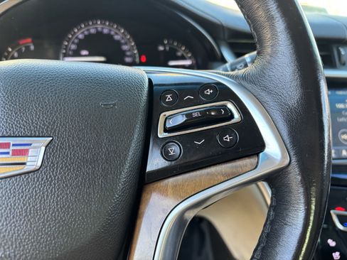 Used 2019 Cadillac XTS Luxury image 26