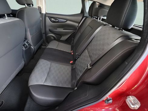 Used 2019 Nissan Rogue Sport SV FWD image 14