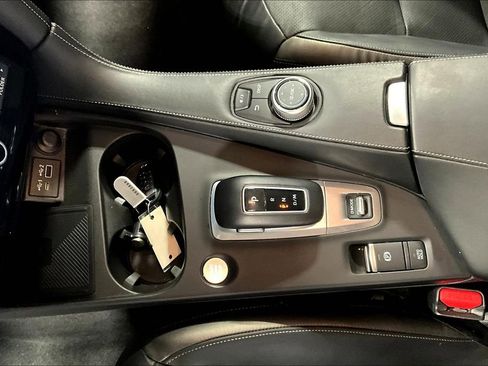 Used 2024 INFINITI QX50 Luxe image 17