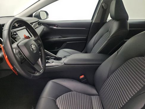 Used 2019 Toyota Camry SE image 17