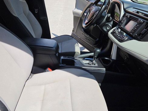 Used 2016 Toyota RAV4 XLE FWD image 20