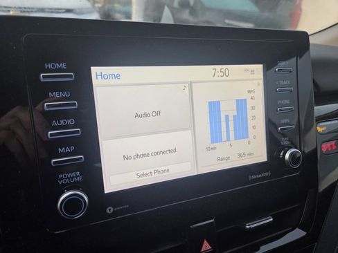 Used 2023 Toyota Camry LE image 10