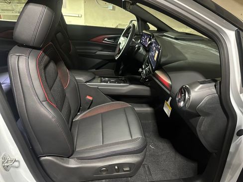 New 2026 Chevrolet Equinox EV RS image 26