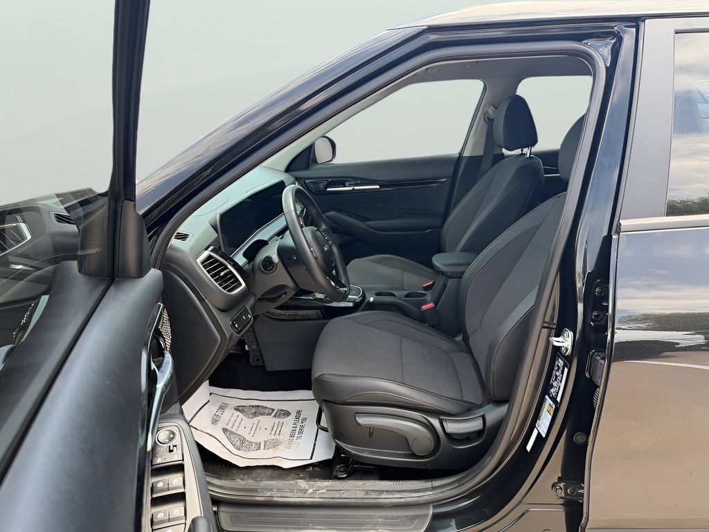 Used 2026 Kia Seltos S FWD image 14