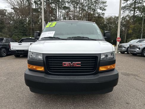 Used 2023 GMC Savana 2500 w/ Driver Convenience Package image 11