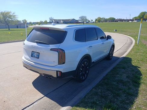 Used 2023 Kia Telluride SX image 3