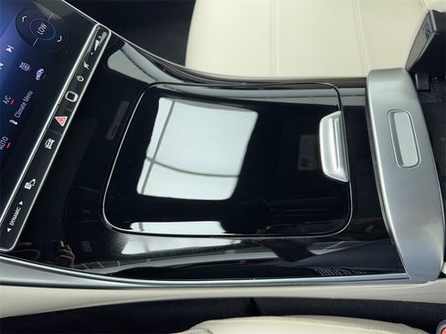 Used 2025 Mercedes-Benz C 300 C 300 NAV,CAM,PANO,HTD STS,BLI image 34