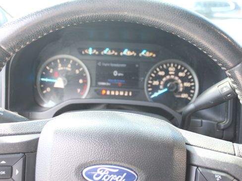 Used 2016 Ford F150 XLT w/ Equipment Group 302A Luxury image 19