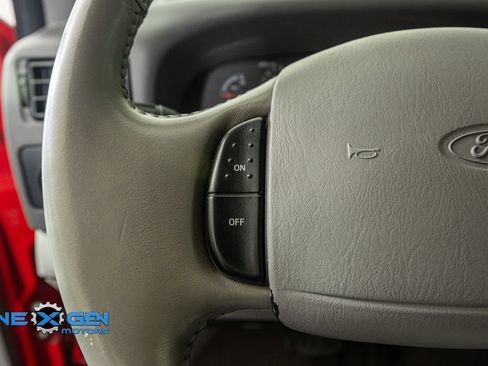 Used 2001 Ford F350 Lariat image 14