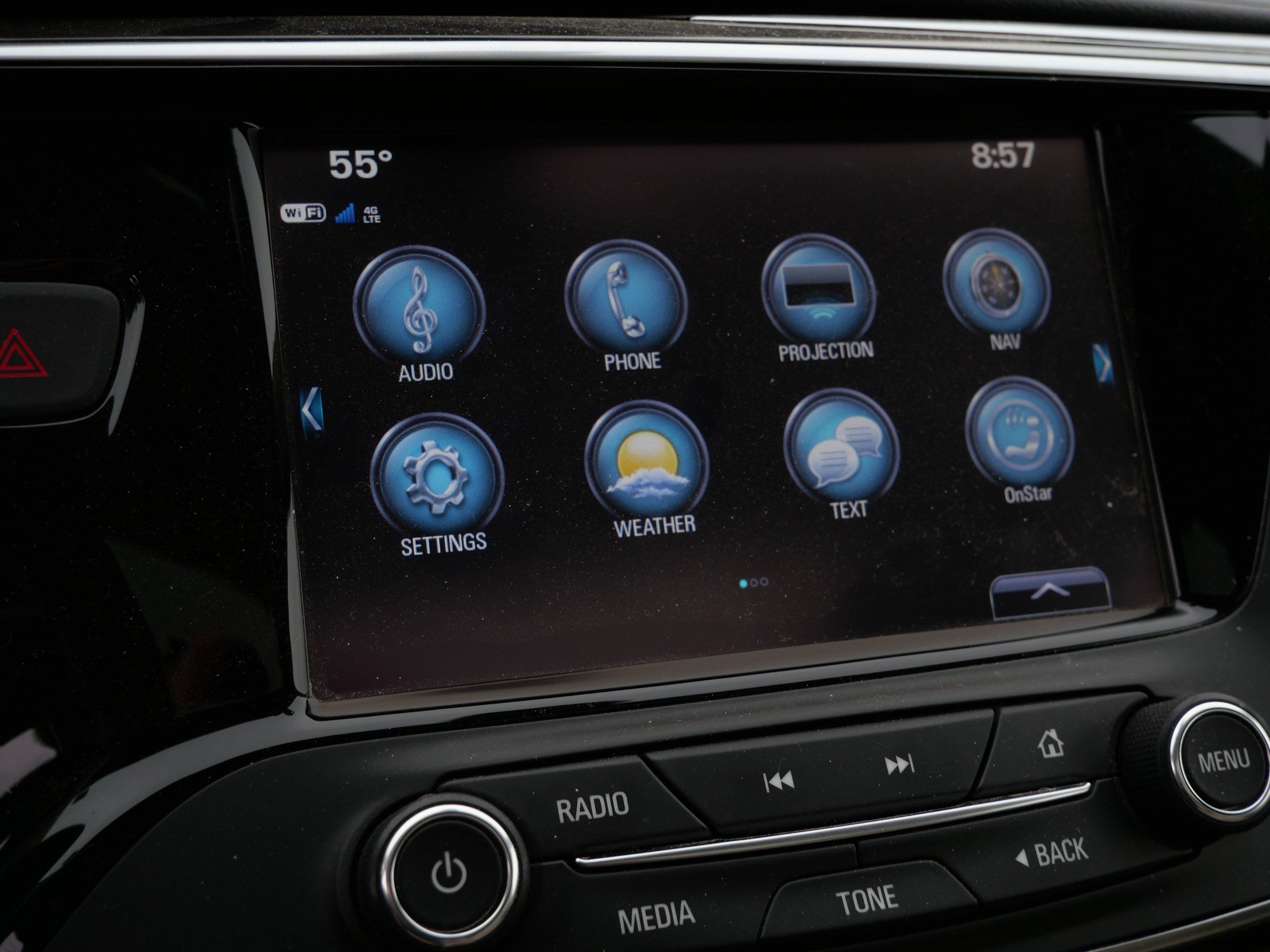 Used 2020 Buick Envision Essence AWD/4WD image 32