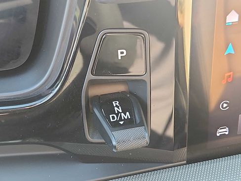 Used 2025 Porsche Cayenne E-Hybrid AWD/4WD image 14
