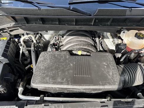 Used 2024 Chevrolet Silverado 1500 High Country w/ Technology Package AWD/4WD image 58