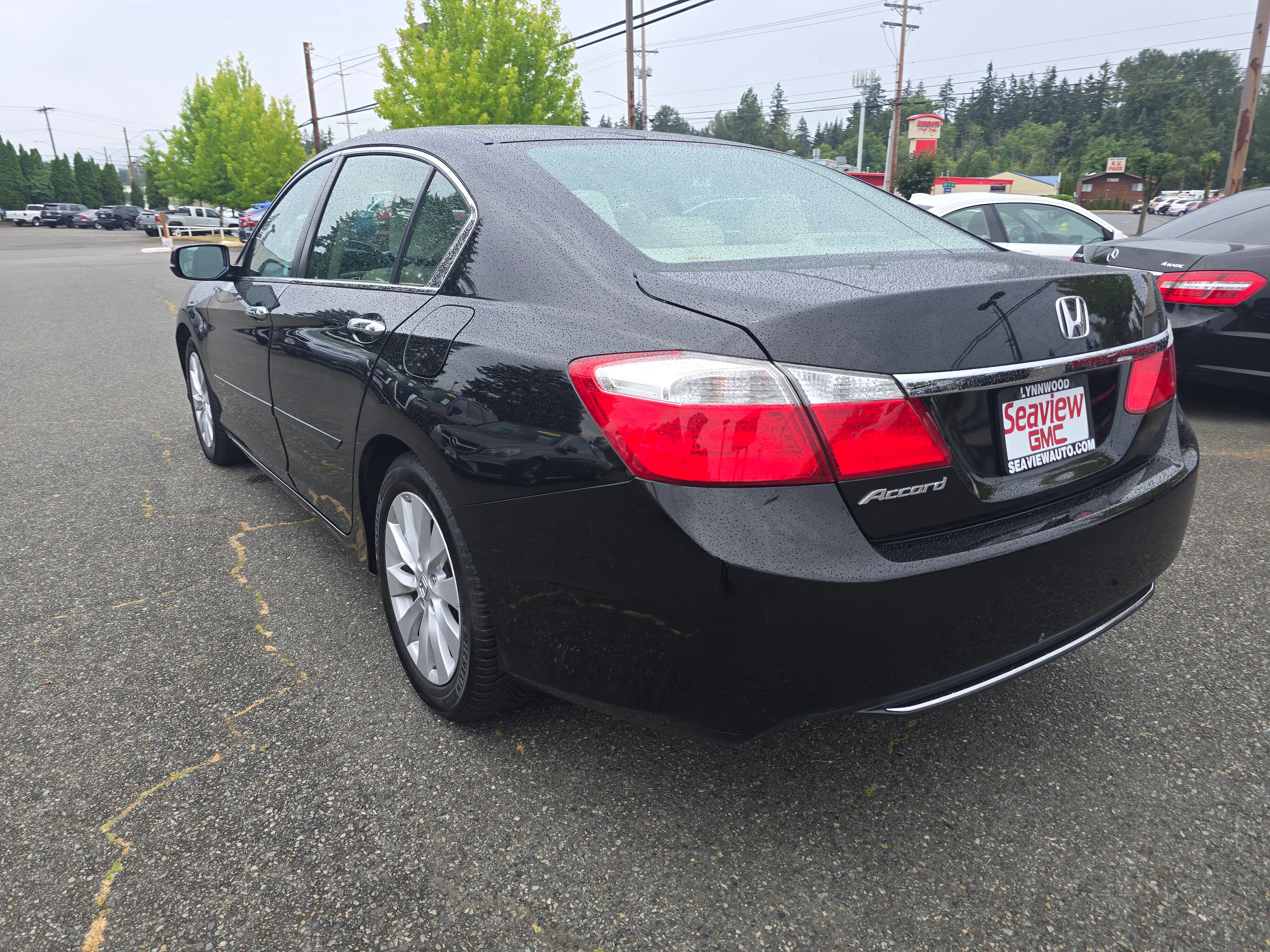 Used 2015 Honda Accord EX image 5