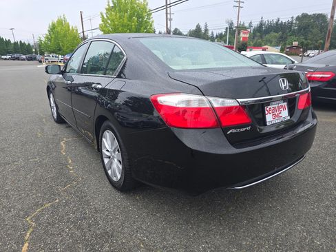 Used 2015 Honda Accord EX image 5