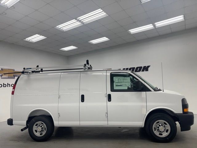 New 2026 Chevrolet Express 2500 w/ Driver Convenience Package RWD image 4