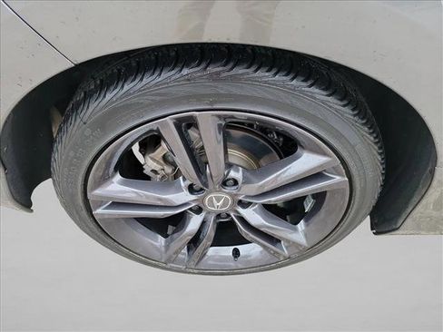 Used 2024 Acura Integra A-Spec image 13