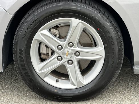 Used 2023 Chevrolet Malibu LT image 31