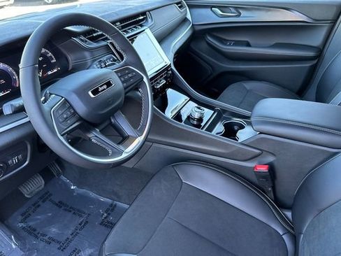 New 2025 Jeep Grand Cherokee Altitude RWD image 2