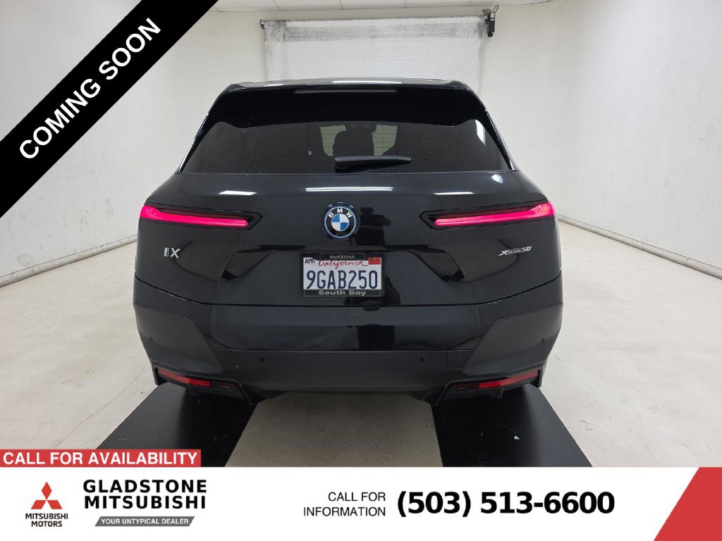 Used 2023 BMW iX xDrive50 w/ Convenience Package AWD/4WD image 5