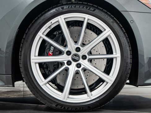 Used 2023 Audi RS 6 image 46