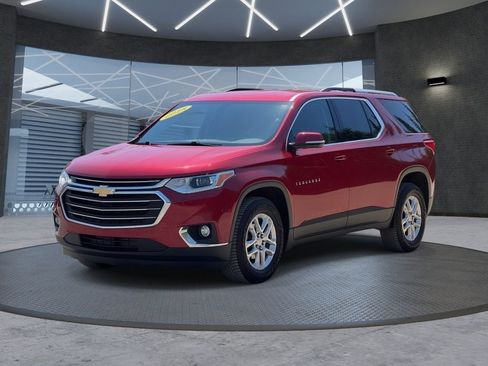 Used 2018 Chevrolet Traverse LT AWD/4WD image 2