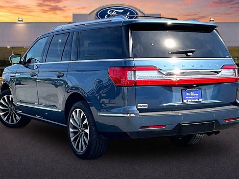 Used 2020 Lincoln Navigator L Reserve w/ Luxury Package AWD/4WD image 2