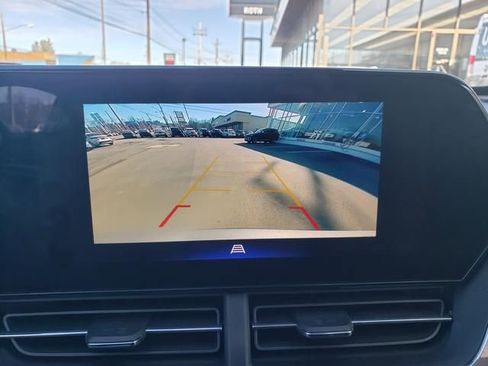 Used 2025 Chevrolet Trax ACTIV w/ Driver Confidence Package image 19