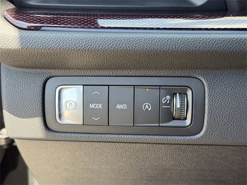 New 2026 Chevrolet Traverse Z71 w/ Enhanced Driving Package image 21