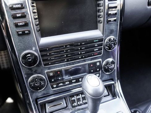 Used 2009 Maybach 62 S RWD image 25