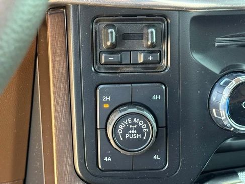 Used 2024 Ford F150 King Ranch w/ FX4 Off-Road Package image 25