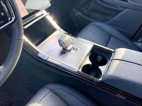 New 2026 Land Rover Range Rover Evoque S AWD/4WD image 7