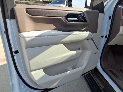 New 2026 GMC Yukon Denali w/ Denali Reserve Package AWD/4WD image 21