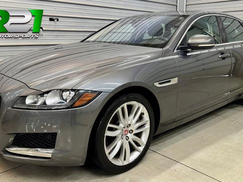 Used 2016 Jaguar XF Prestige AWD/4WD image 1