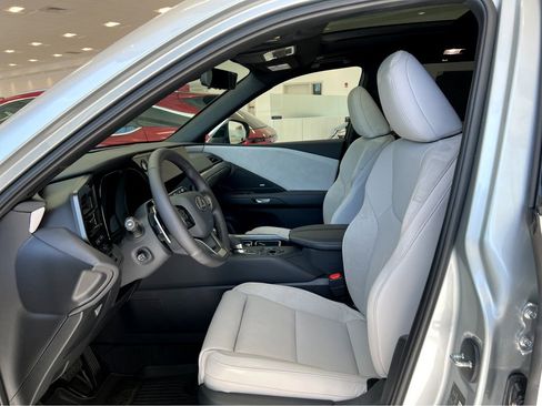 New 2026 Lexus TX 350 AWD image 9