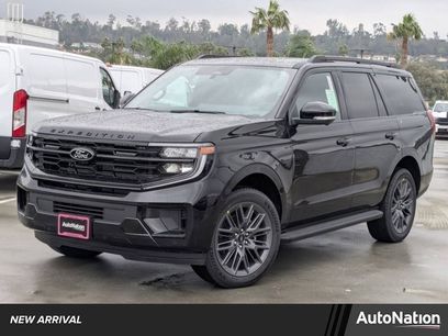 New 2026 Ford Expedition Platinum w/ Stealth Appearance Package
