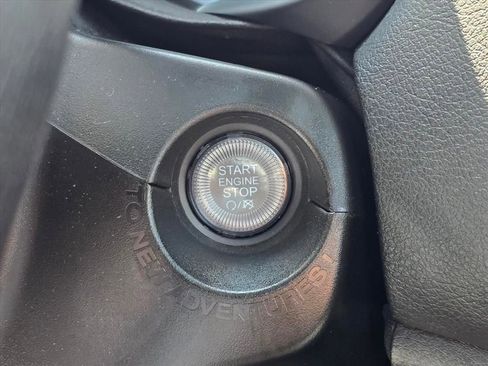 Used 2023 Jeep Renegade Altitude w/ Sun/Sound Group AWD/4WD image 18