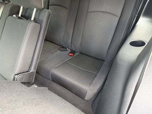 Used 2018 Dodge Journey SE w/ Connectivity Group FWD image 22