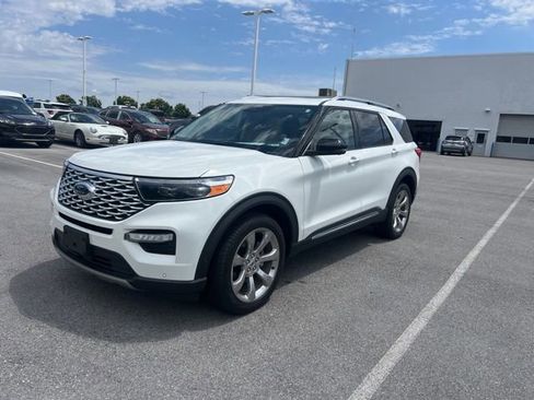 Used 2020 Ford Explorer Platinum AWD/4WD image 3