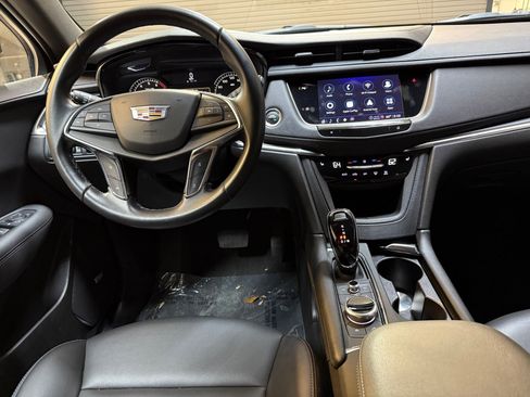 Certified 2023 Cadillac XT5 Luxury image 4
