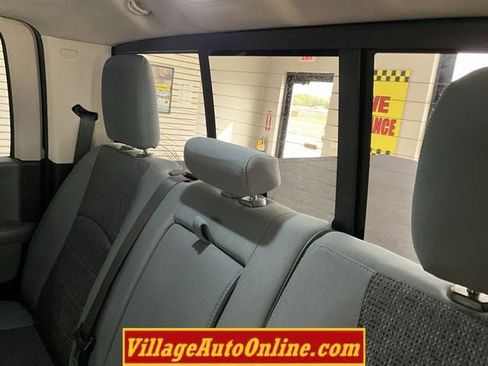 Used 2018 RAM 1500 Big Horn image 33