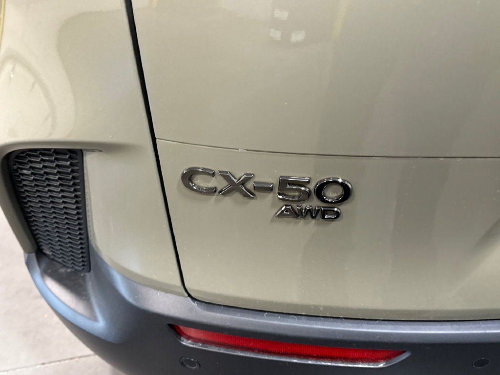 New 2026 MAZDA CX-50 Meridian Edition w/ Apex Package AWD/4WD image 4