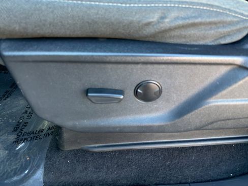 Used 2023 Ford F150 XLT w/ Trailer Tow Package image 13