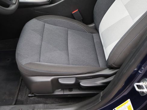 Used 2024 Chevrolet Trax LS w/ LS Convenience Package image 38