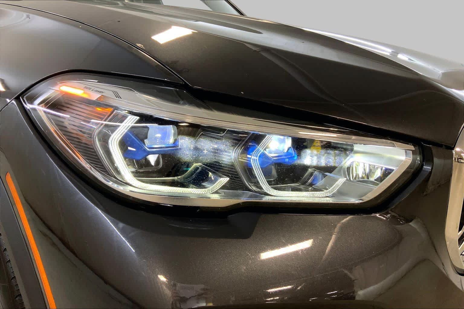 Used 2022 BMW X5 xDrive40i w/ Executive Package AWD/4WD image 27