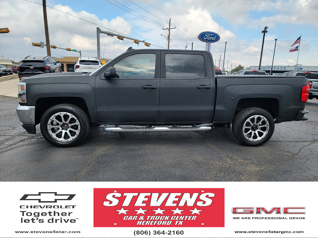 Used 2018 Chevrolet Silverado 1500 LT w/ Texas Edition AWD/4WD image 1