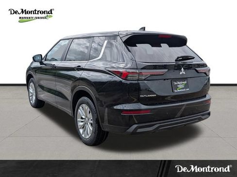 New 2026 Mitsubishi Outlander ES AWD/4WD image 7