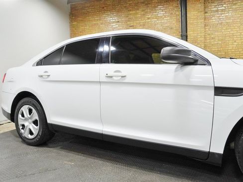 Used 2015 Ford Taurus Police Interceptor AWD image 9
